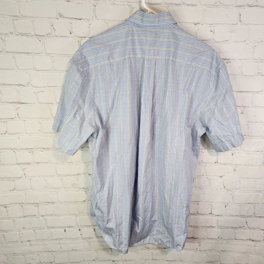 Men's Hathaway button-down shirt, size    Medium